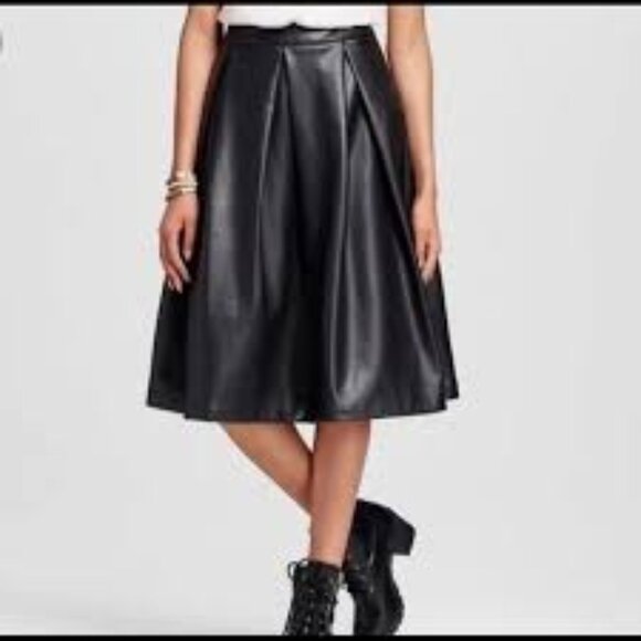 Who What Wear Dresses & Skirts - Who What Wear Pleather Skirt - Black Sz 12